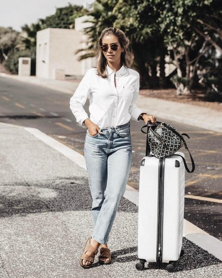 chic travel style