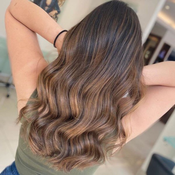 How To Diy Highlights For Dark Hair At Home Full Guide Belletag 